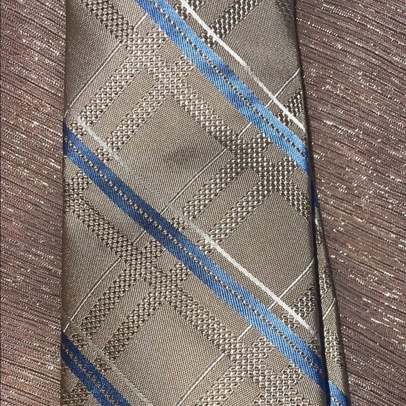 Michael Kors Gold and Blue Tie Elegant Silk - Picture 4 of 5